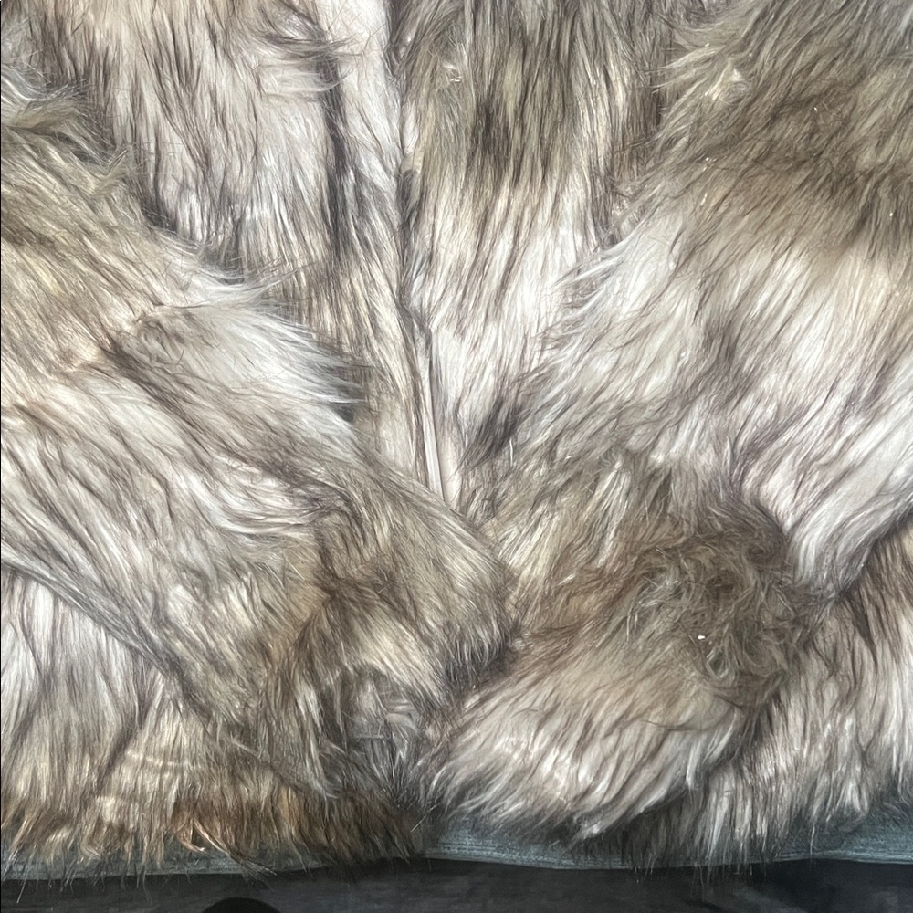 Ci Sono Cream and Brown Faux Fur Jacket - Picture 5 of 9